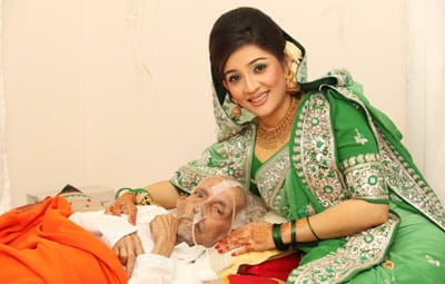 চলে গেলেন রিয়ার বাবা